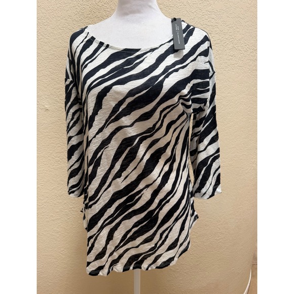 Tahari Tops - Tahari Zebra Print Linen Blend Top Black White 3/4 Sleeve Scoop Neck Small NEW